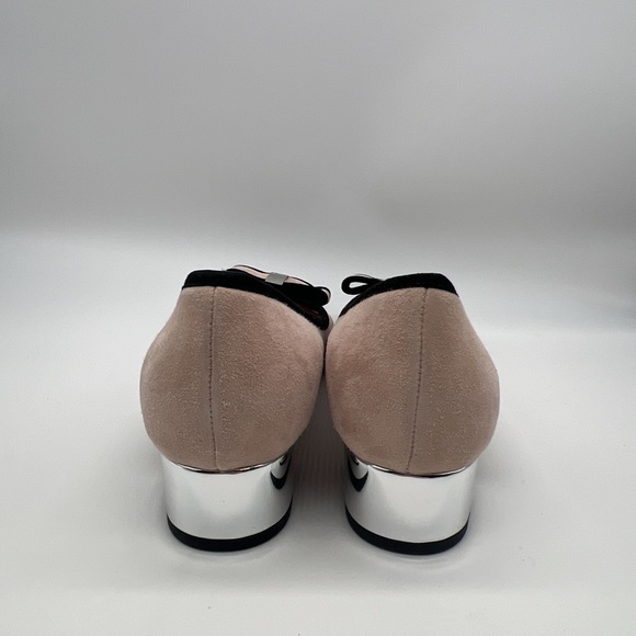 Le Babe Velour Suede Pumps With Bow Accent - Picture 3 of 13